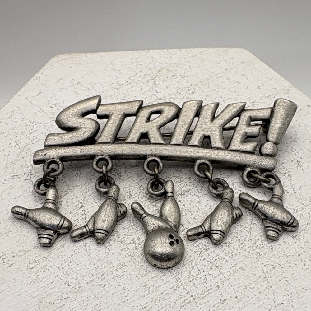 JJs House Silver Bowling Brooch